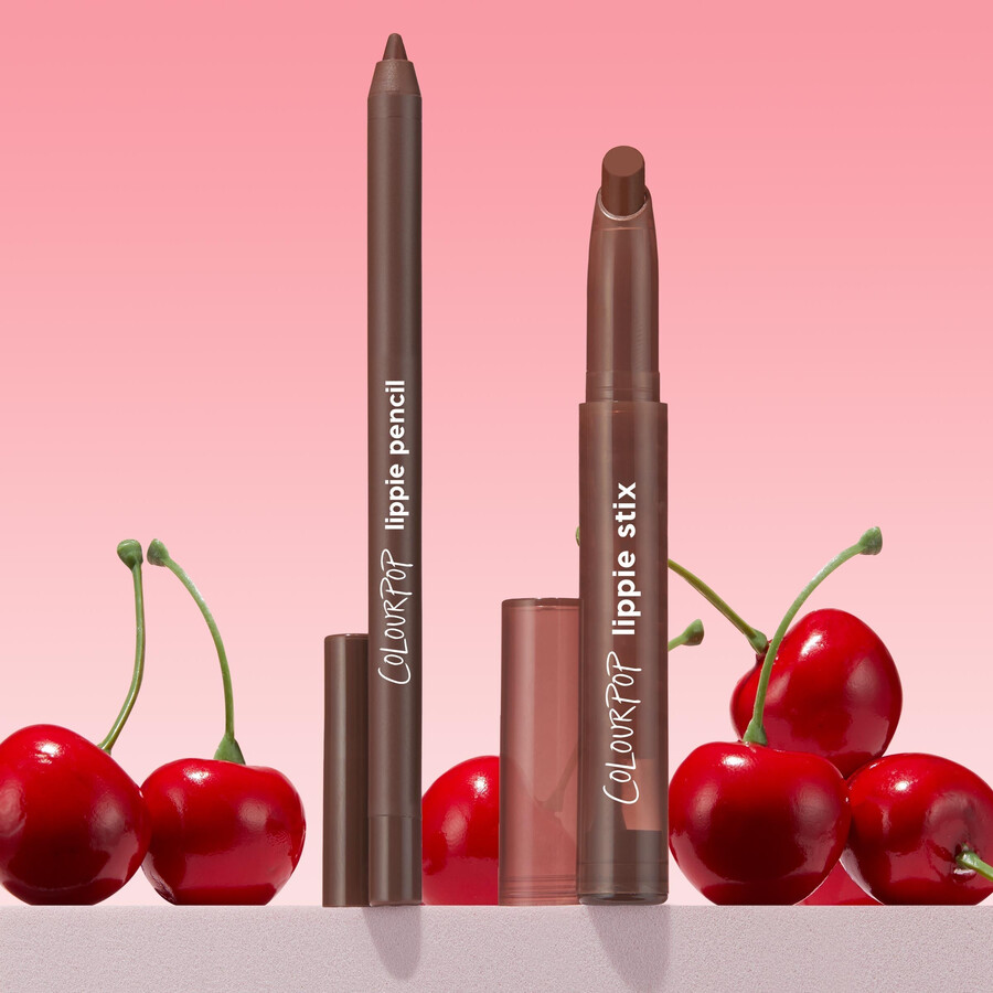 set di matite e stick per labbra