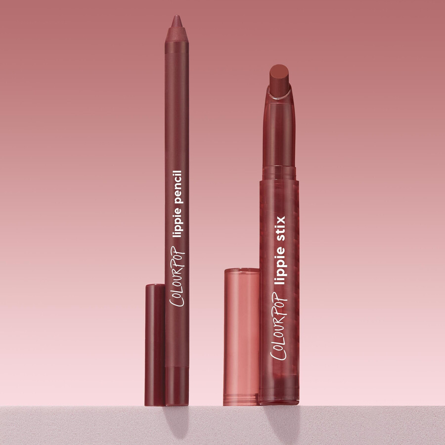 set di matite e stick per labbra